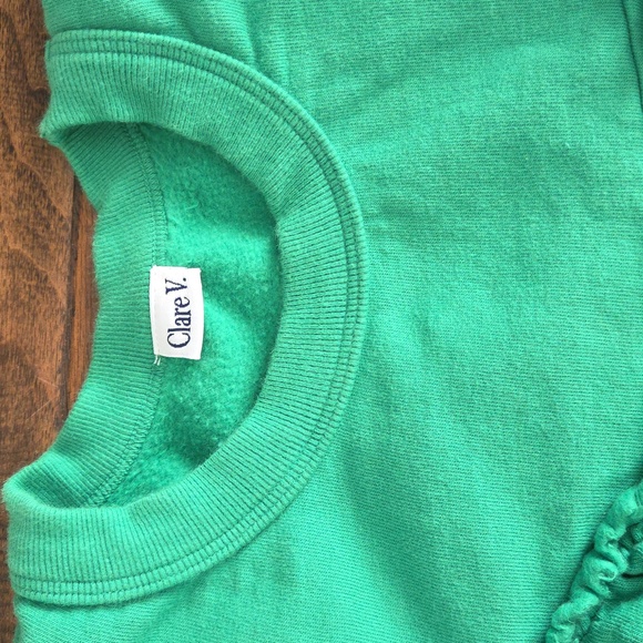 Clare V Ruffled Sweatshirt Kelly Green Size Small.  Worn And Washed Once. - Picture 2 of 5